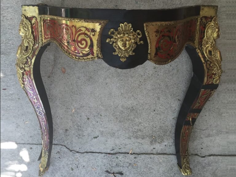 French-Desk-a-la-Boul-art-restoration-BEFORE